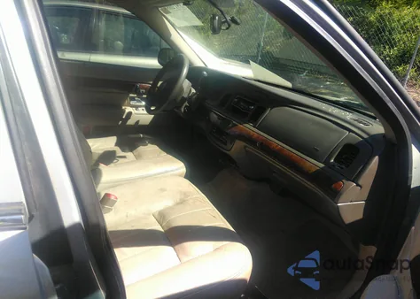 2010 Mercury Grand Marquis Ls (Fleet Only) from USA, damaged, VIN 2MEBM7FV0AX636752